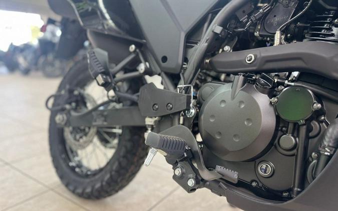 2025 Kawasaki KLR®650 Metallic Matte Old School Green