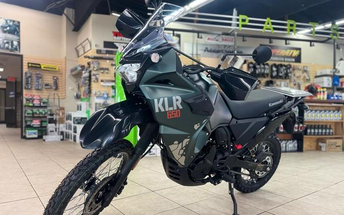 2025 Kawasaki KLR®650 Metallic Matte Old School Green
