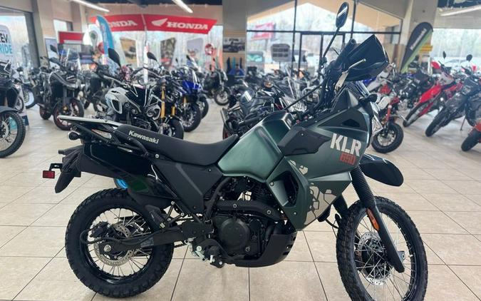 2025 Kawasaki KLR®650 Metallic Matte Old School Green