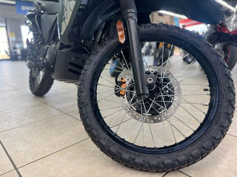 2025 Kawasaki KLR®650 Metallic Matte Old School Green