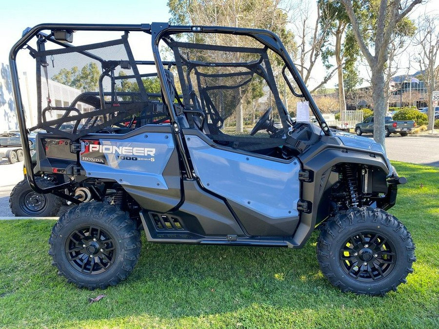 2024 Honda® Pioneer 1000-5 Deluxe