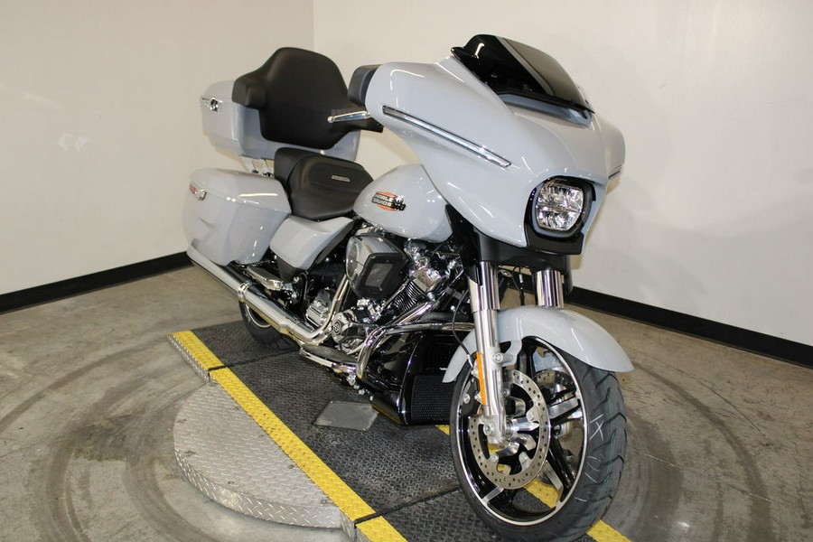 2024 Harley-Davidson® FLHX - Street Glide®