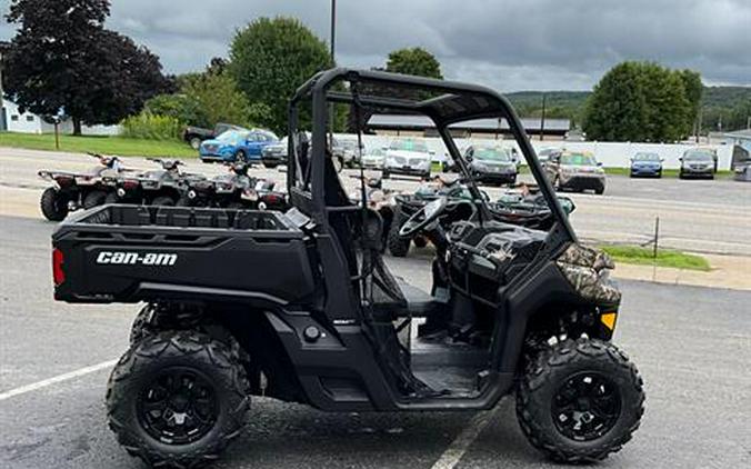 2023 Can-Am Defender DPS HD9