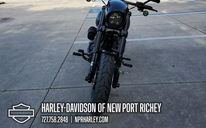 2017 Harley-Davidson CVO™ Pro Street Breakout