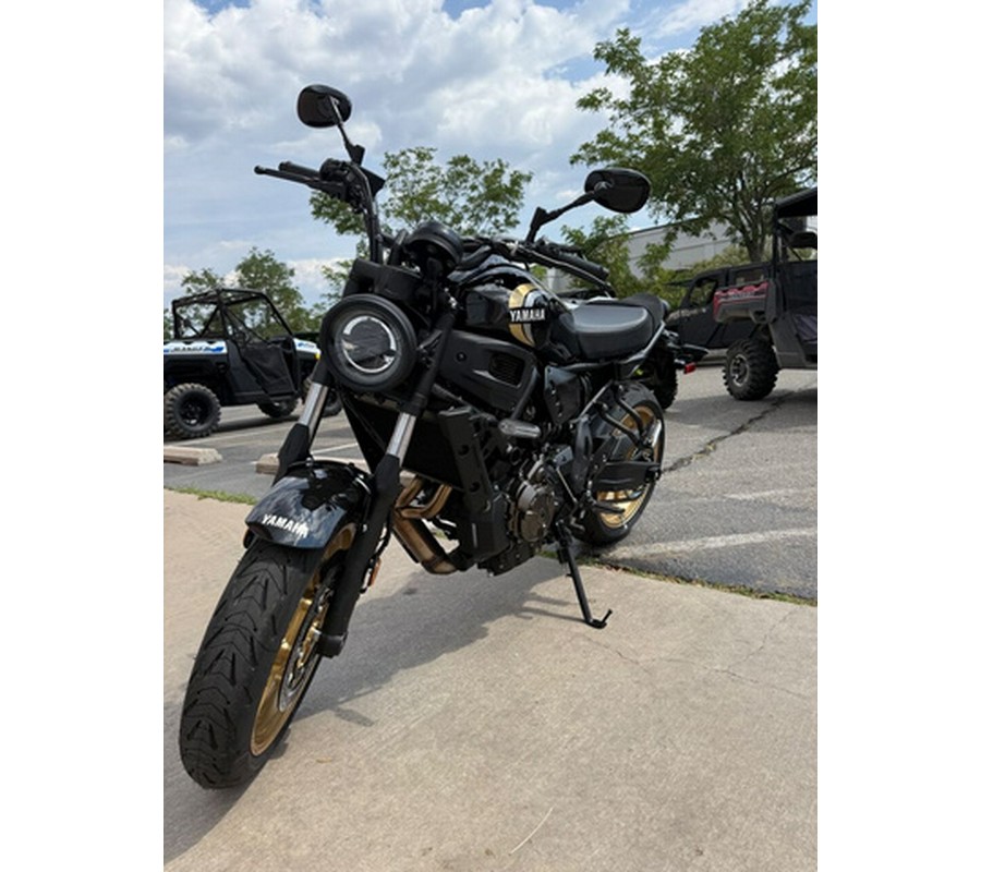 2025 Yamaha XSR 700