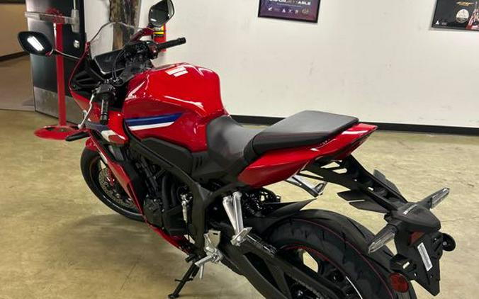 2026 Honda CBR650R E-Clutch