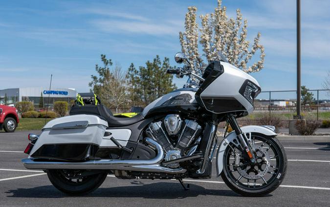 2024 Indian Motorcycle® Challenger® Limited with PowerBand Audio Package Ghost White Metallic