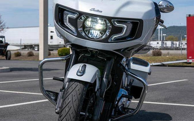 2024 Indian Motorcycle® Challenger® Limited with PowerBand Audio Package Ghost White Metallic