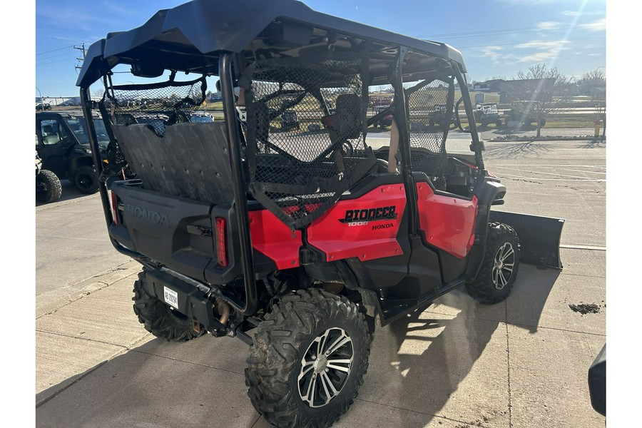 2016 Honda PIONEER 1000-5 DELUXE Base - Red