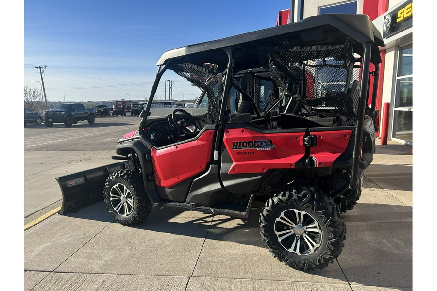 2016 Honda PIONEER 1000-5 DELUXE Base - Red