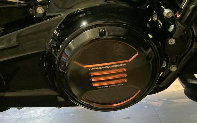 Harley-Davidson® Street Glide® 2026 FLHX T11-26 Vivid Black Black Trim