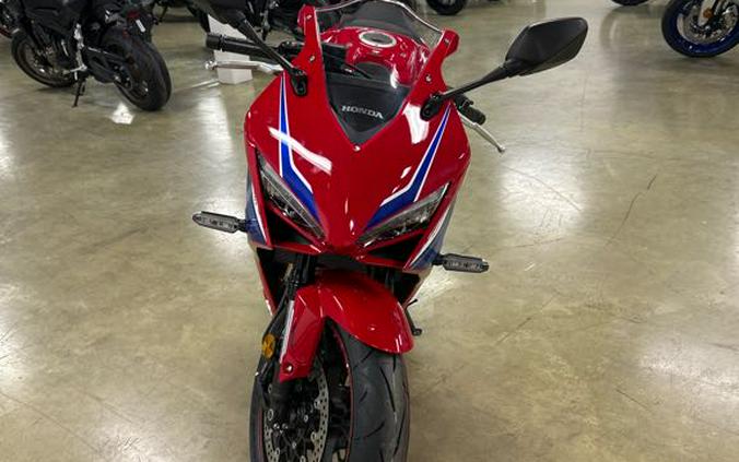 2026 Honda CBR650R E-Clutch