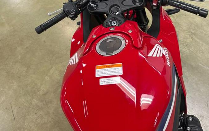 2026 Honda CBR650R E-Clutch