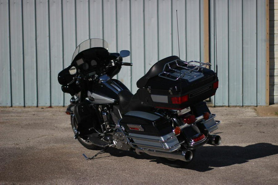 2013 Harley-Davidson® FLHTCU - Electra Glide® Ultra Classic®