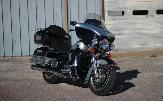 2013 Harley-Davidson® FLHTCU - Electra Glide® Ultra Classic®