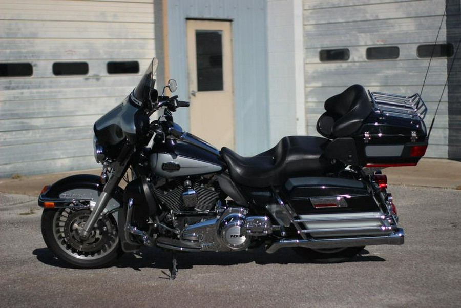 2013 Harley-Davidson® FLHTCU - Electra Glide® Ultra Classic®