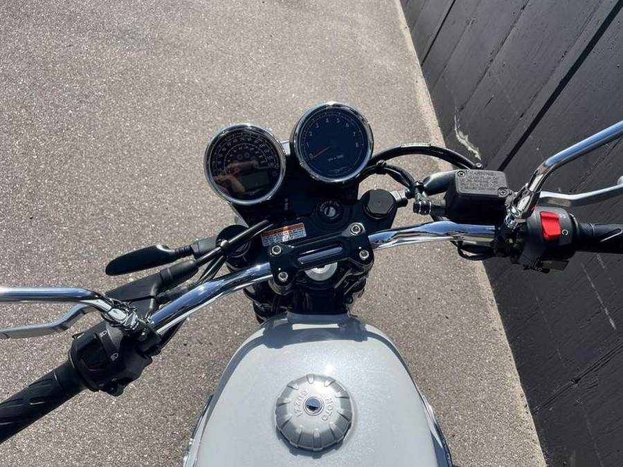 2023 Moto Guzzi V7 Special