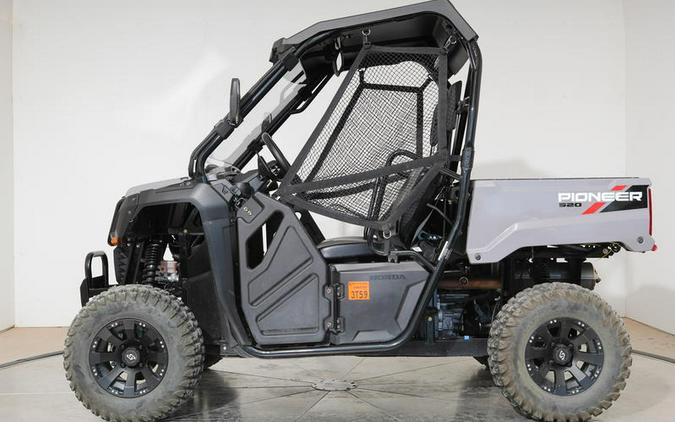 2022 Honda® Pioneer 520