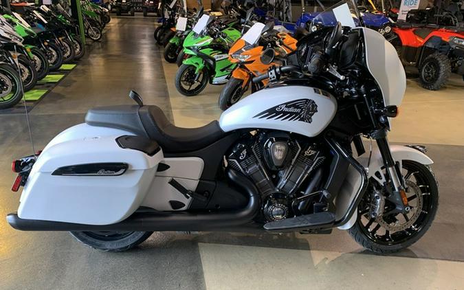 2025 Indian CHIEFTAIN POWERPLUS DARK HORSE POWERBAND AUDIO