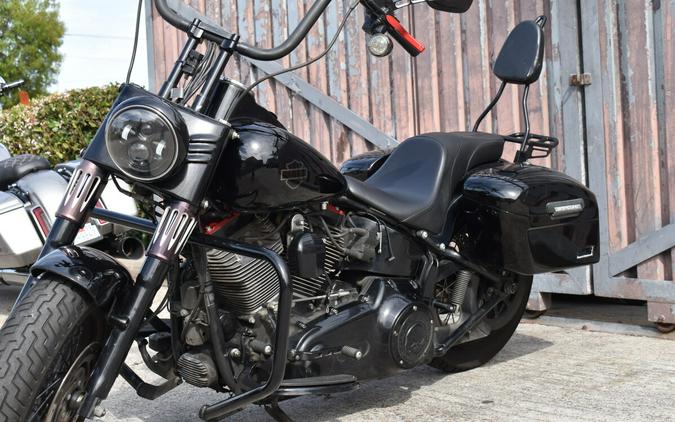2016 Harley-Davidson® Softail Slim® S FLSS