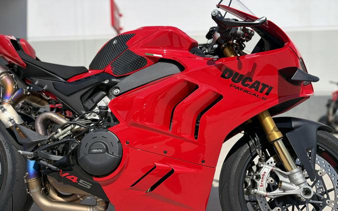 2024 Ducati PANIGALE V4S