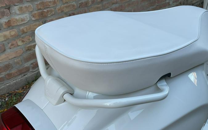 2023 Vespa Sprint 50 Justin Bieber X