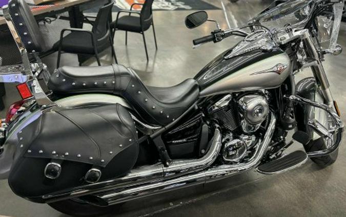 2020 Kawasaki Vulcan 900 Classic