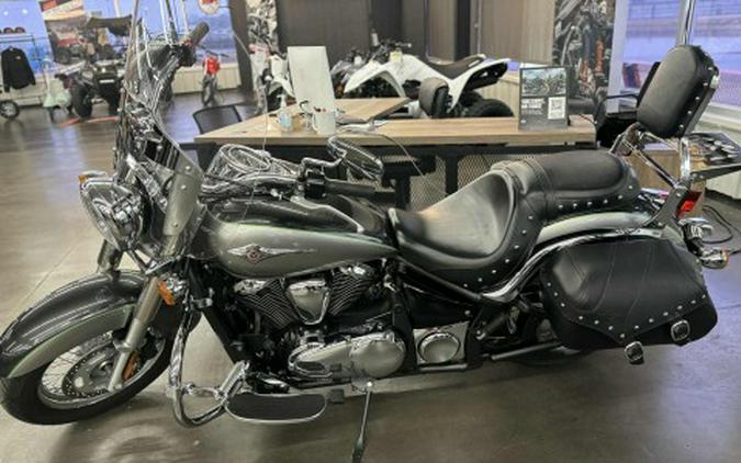 2020 Kawasaki Vulcan 900 Classic