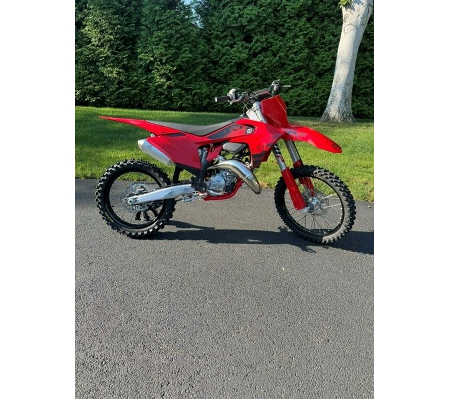 2027 MC 125 - GASGAS