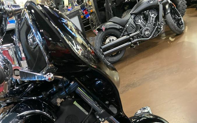 2019 Indian Motorcycle ROADMASTER