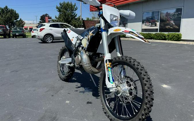 2022 Husqvarna® TE 300i Rockstar Edition