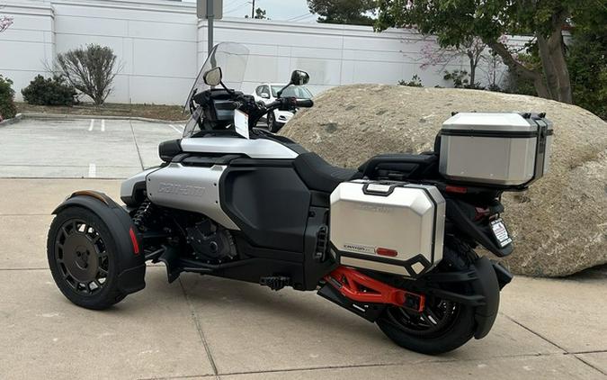 2025 Can-Am Canyon? XT