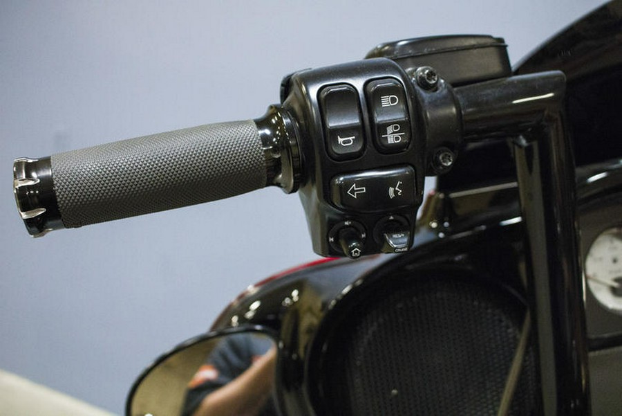 2016 Harley-Davidson® FLHXS - Street Glide® Special