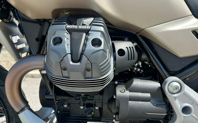 2025 Moto Guzzi V85 TT Travel