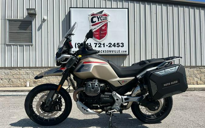 2025 Moto Guzzi V85 TT Travel