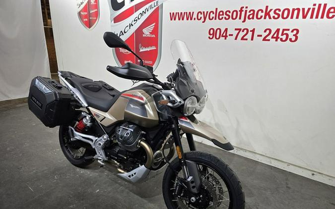 2025 Moto Guzzi V85 TT Travel