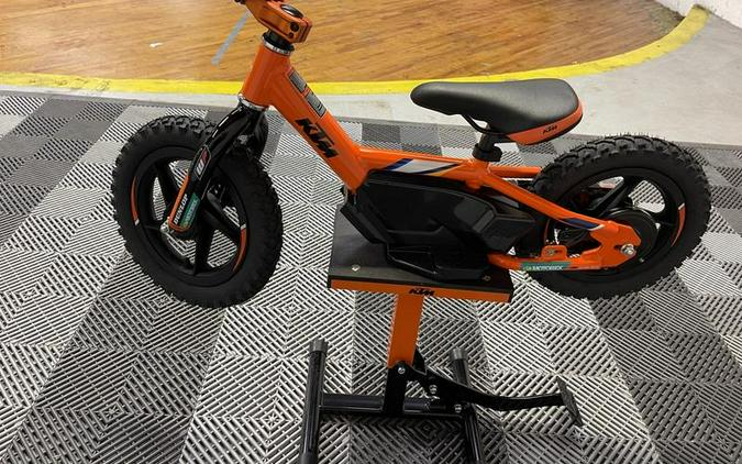 2022 KTM STACYC 12E DRIVE FACTORY REPLICA