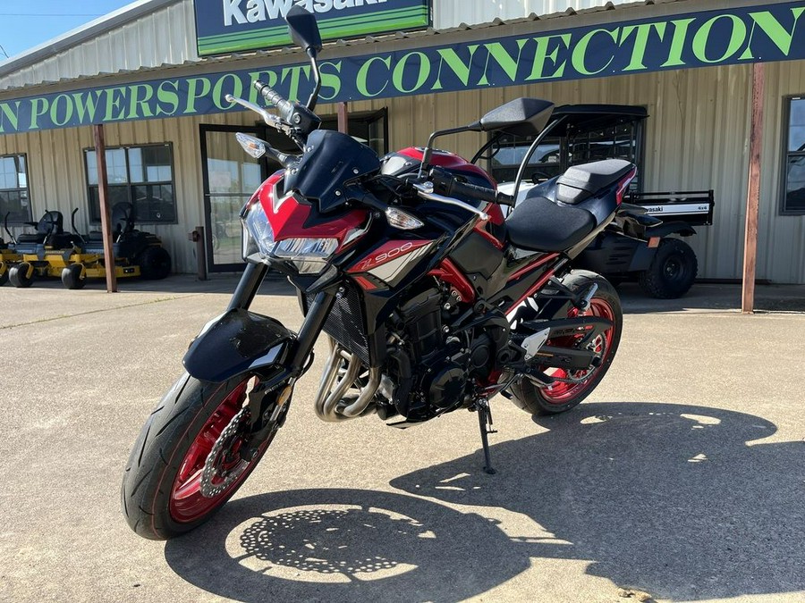 2024 Kawasaki Z900 ABS Candy Persimmon Red/Ebony