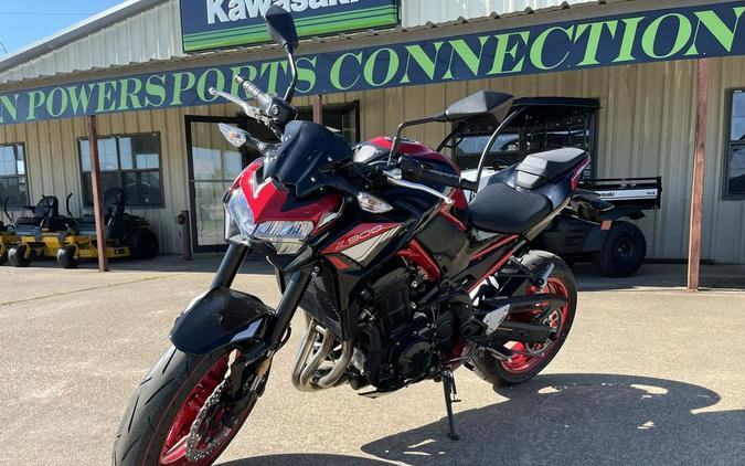 2024 Kawasaki Z900 ABS Candy Persimmon Red/Ebony