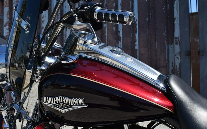 2015 Harley-Davidson® Road King® Classic FLHR