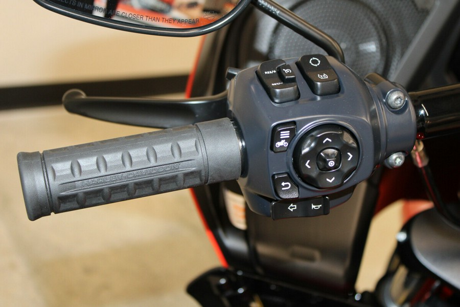New 2026 Harley-Davidson Road Glide Grand American Touring FLTRX Motorcycle For Sale In Miami, Florida