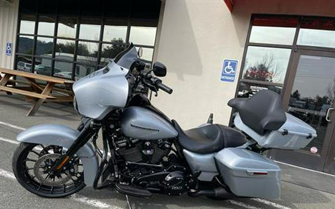 2019 Harley-Davidson Street Glide® Special