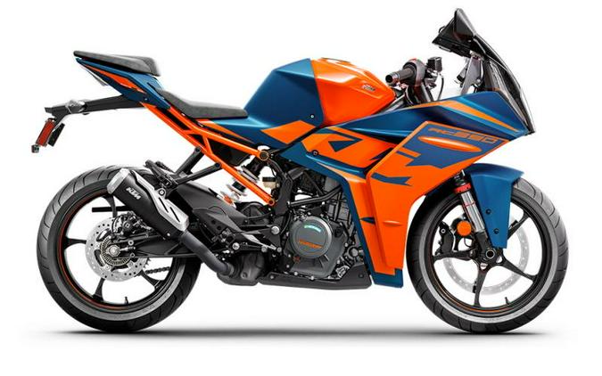 2022 KTM RC 390 Review [11 Fast Facts From the Street + Track]