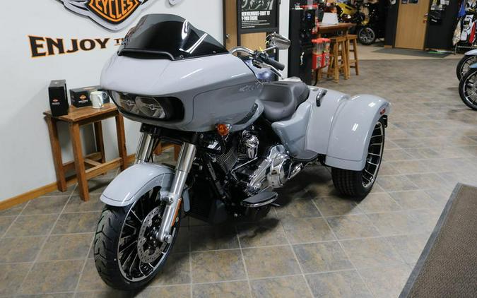 2024 Harley-Davidson® FLTRT - Road Glide® 3