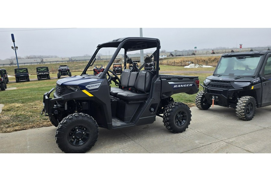 2023 Polaris RANGER 1000 Premium Springfield Blue