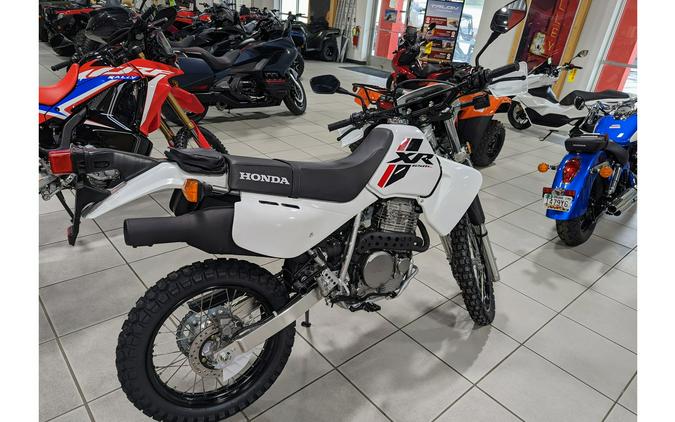 2025 XR650L - Honda