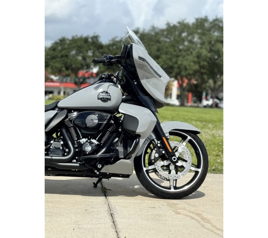 2025 Harley-Davidson Street Glide Ultra FLHXU