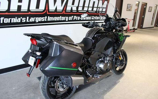 2022 Kawasaki Versys® 1000 SE LT+