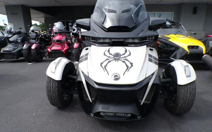 2021 Can-Am® Spyder® RT Limited Dark