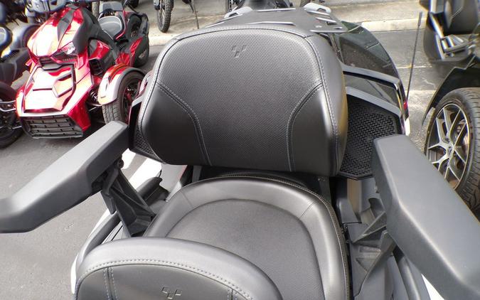 2021 Can-Am® Spyder® RT Limited Dark